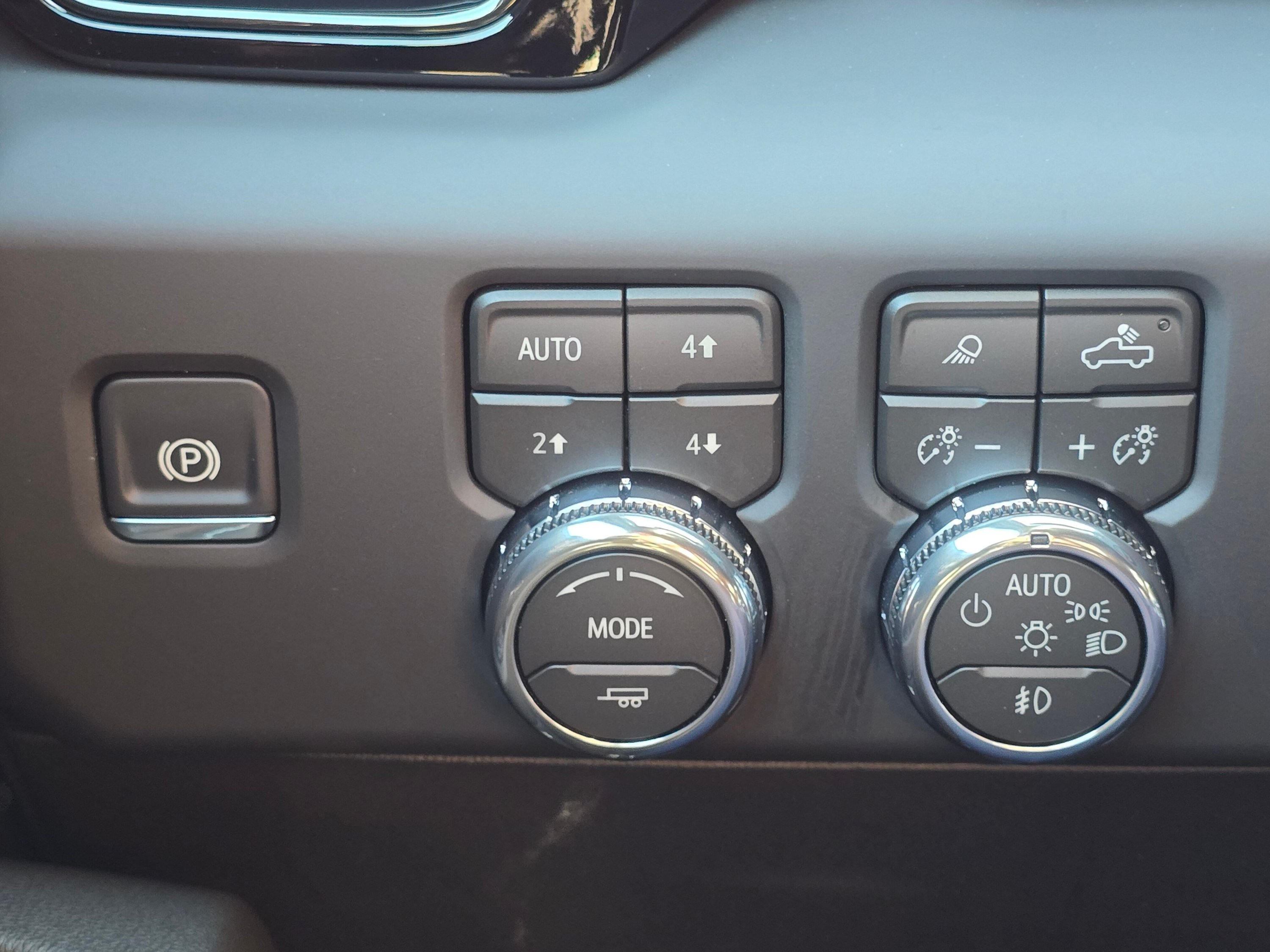 Used 2026 GMC Sierra 1500 AT4 w/ AT4 Premium Package AWD/4WD image 36