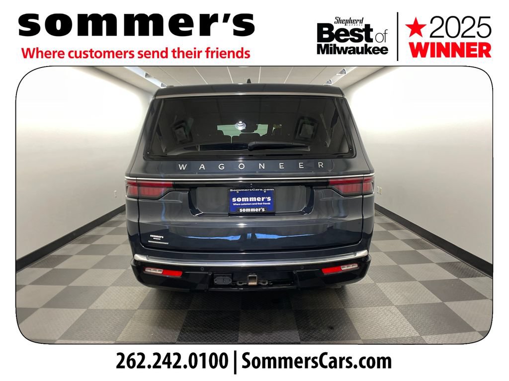 Used 2023 Jeep Wagoneer 4WD image 4