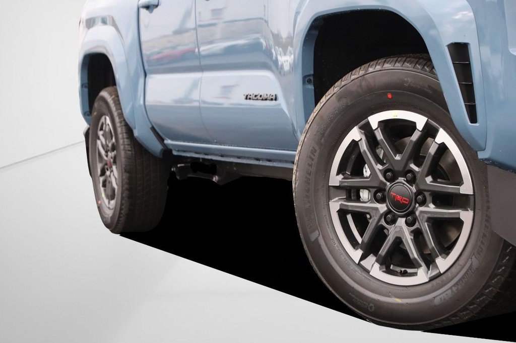 Used 2026 Toyota Tacoma TRD Sport AWD/4WD image 3