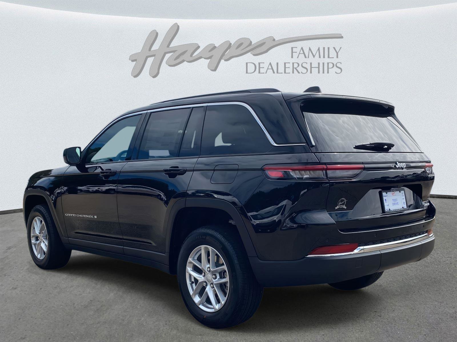 New 2025 Jeep Grand Cherokee Laredo X image 6