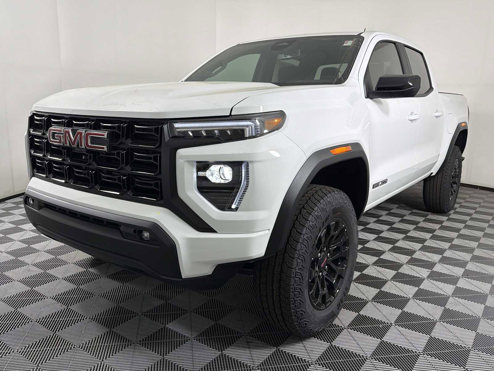 New 2026 GMC Canyon Elevation w/ Convenience Package image 6