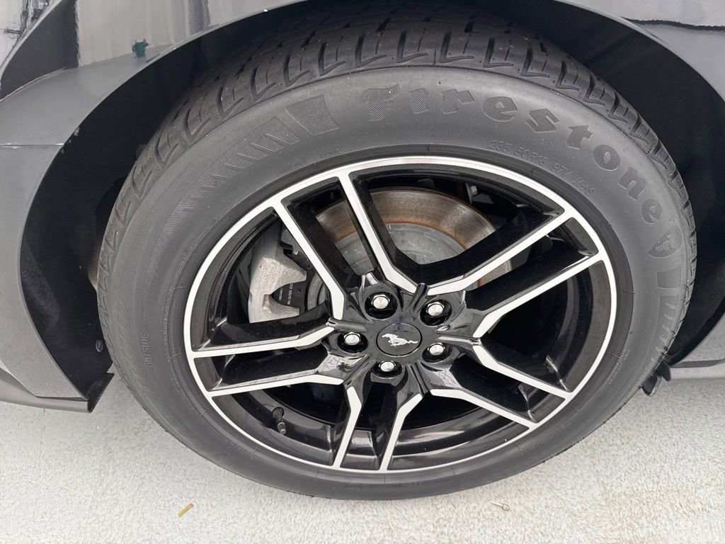 Used 2020 Ford Mustang Premium RWD image 11