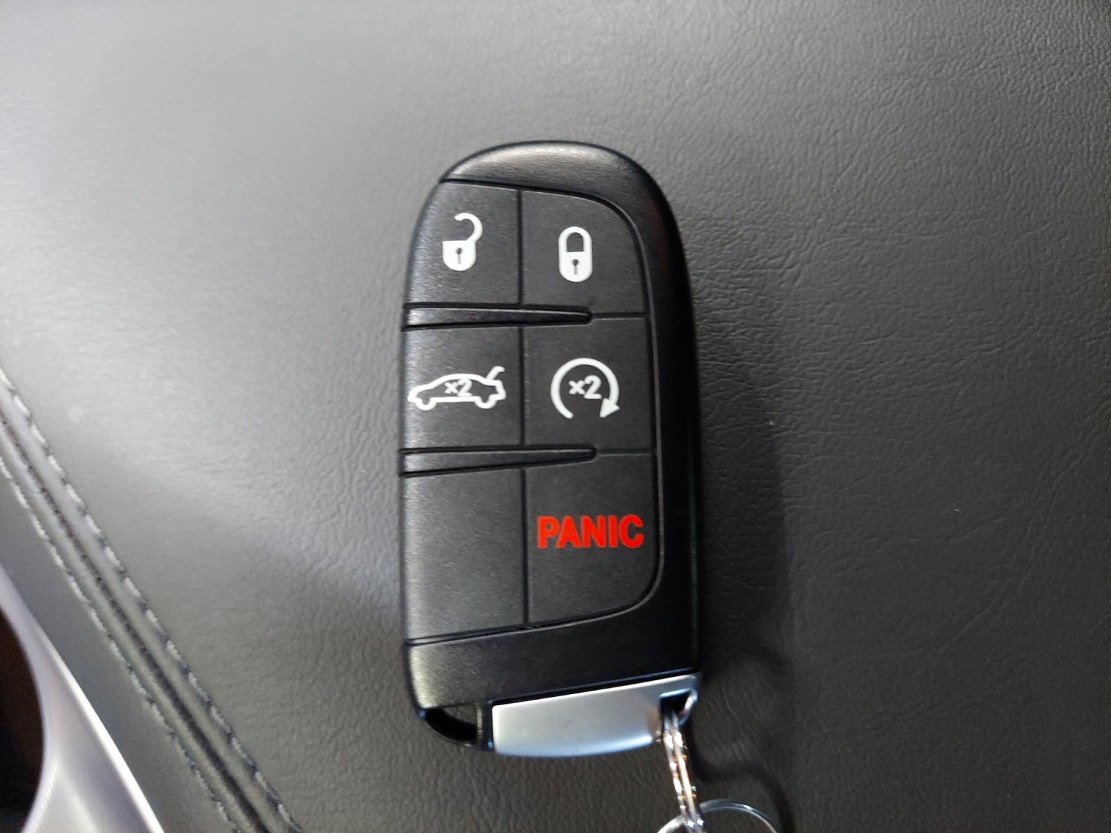Used 2019 Dodge Challenger R/T Scat Pack w/ Driver Convenience Group RWD image 32