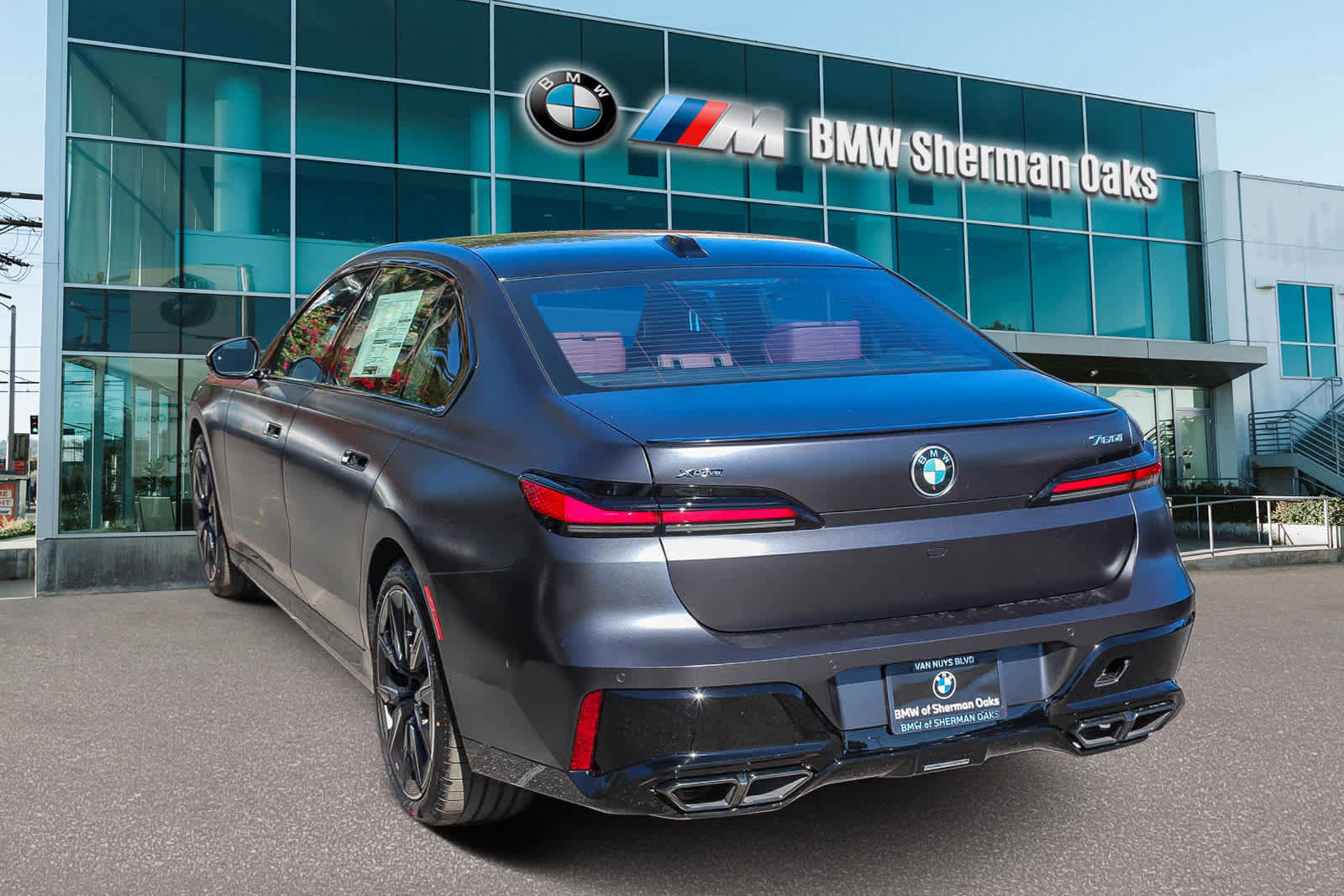 New 2026 BMW 760i xDrive w/ Executive Package image 6