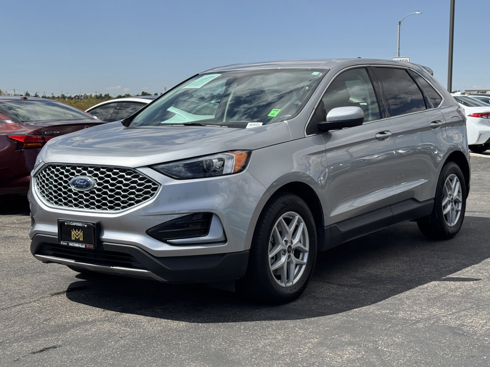 Used 2024 Ford Edge SEL image 3