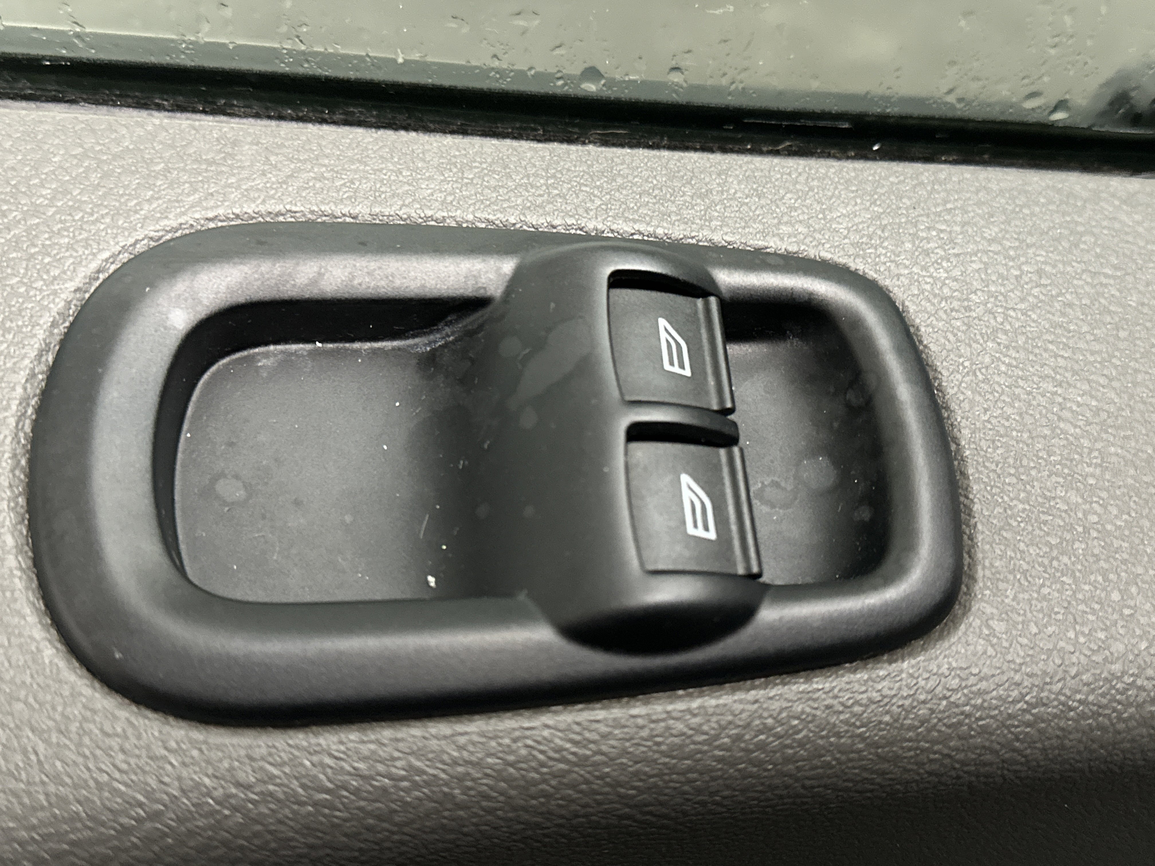 Used 2023 Ford Transit 350 XLT image 19