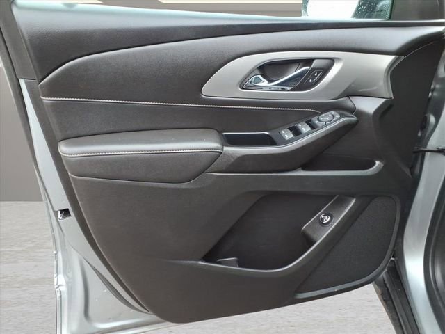 Used 2023 Chevrolet Traverse LT w/ LPO, Floor Liner Package image 14
