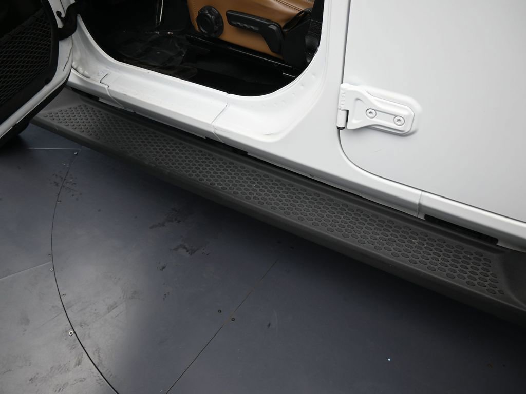 Used 2022 Jeep Wrangler Unlimited Sahara w/ Safety Group image 34