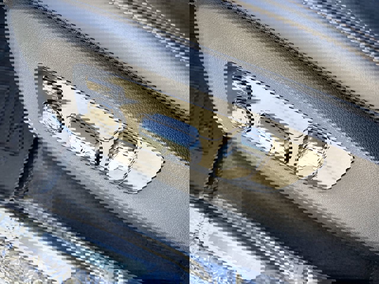 Used 2025 BMW X7 M60i image 21