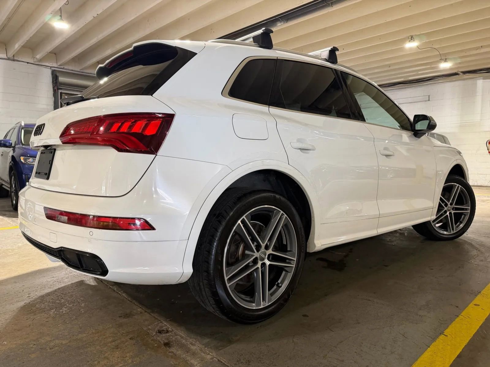 Used 2018 Audi SQ5 Premium Plus w/ Navigation Package AWD/4WD image 4