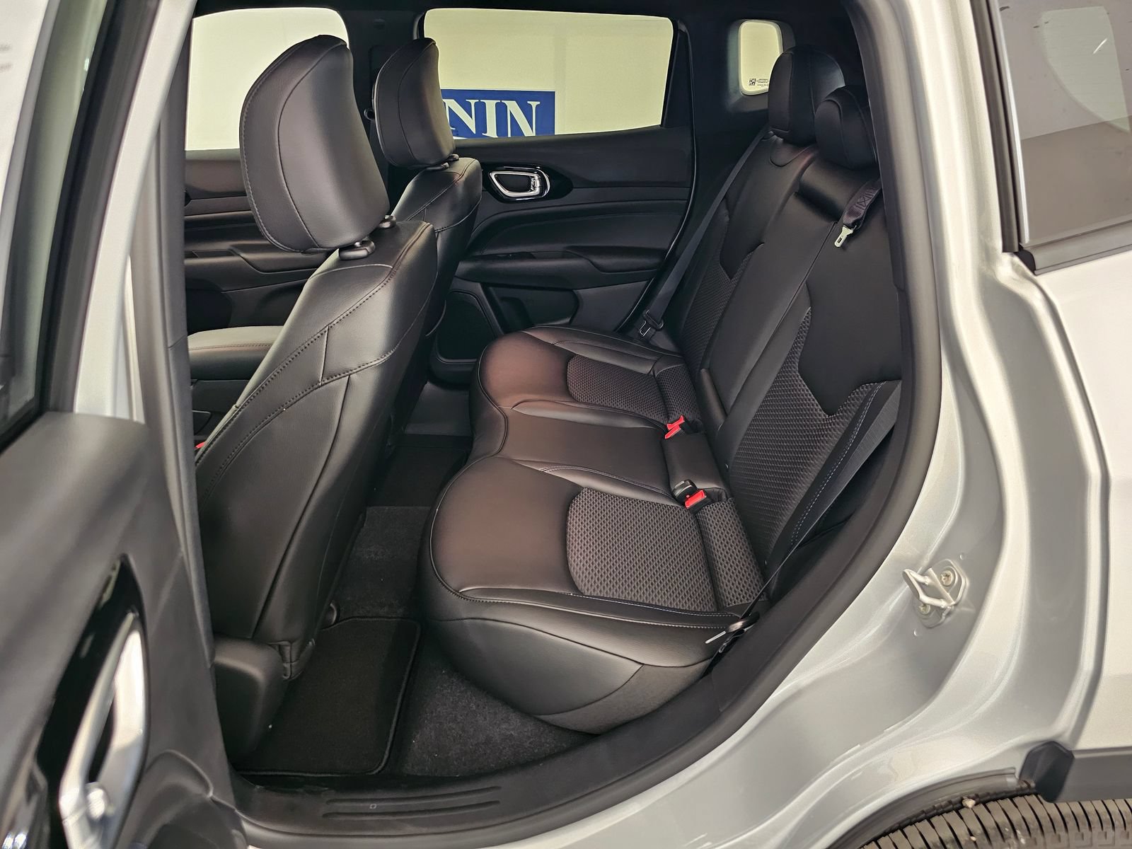 New 2026 Jeep Compass Latitude AWD/4WD image 20