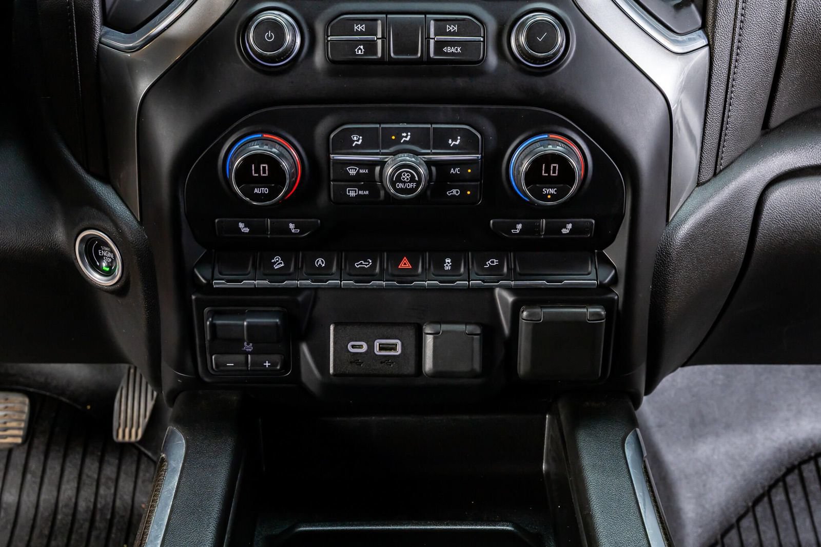 Used 2020 Chevrolet Silverado 1500 RST AWD/4WD image 22