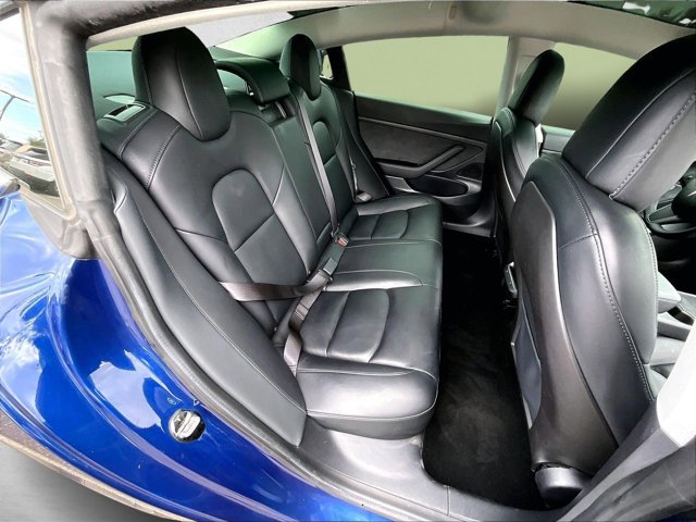 Used 2020 Tesla Model 3 Standard Range Plus image 25