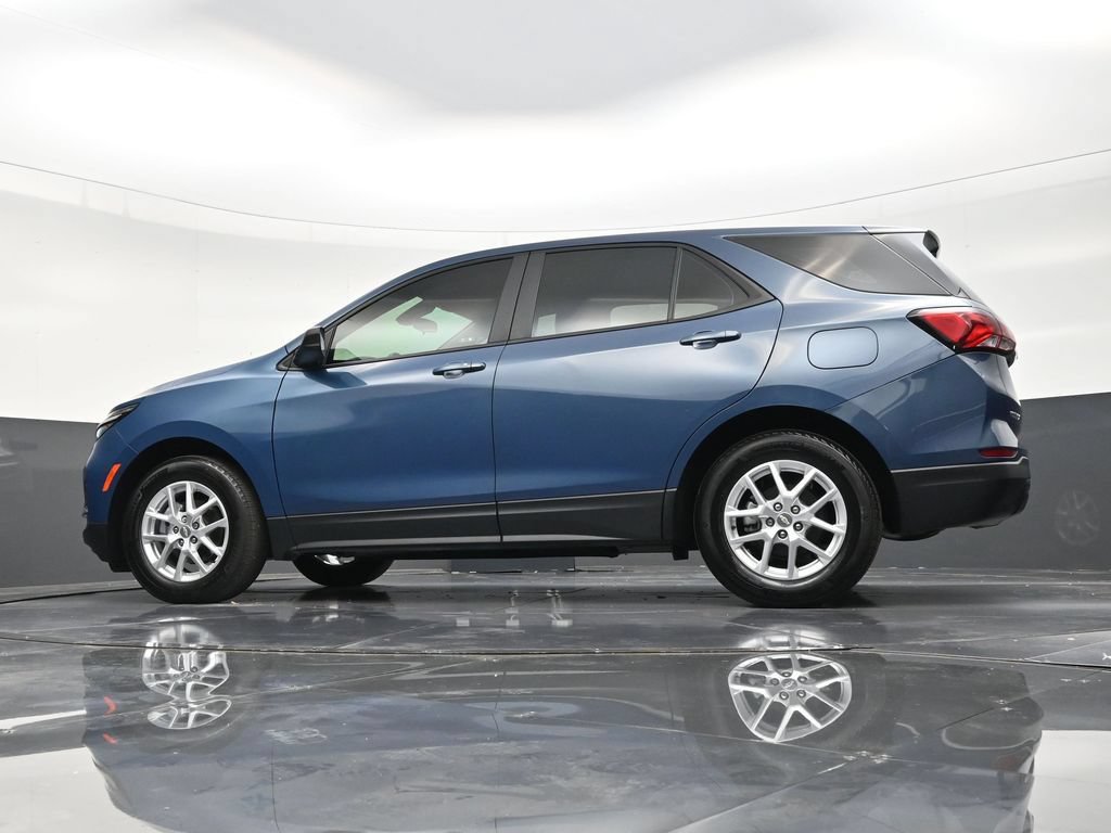 Used 2024 Chevrolet Equinox LS FWD image 22