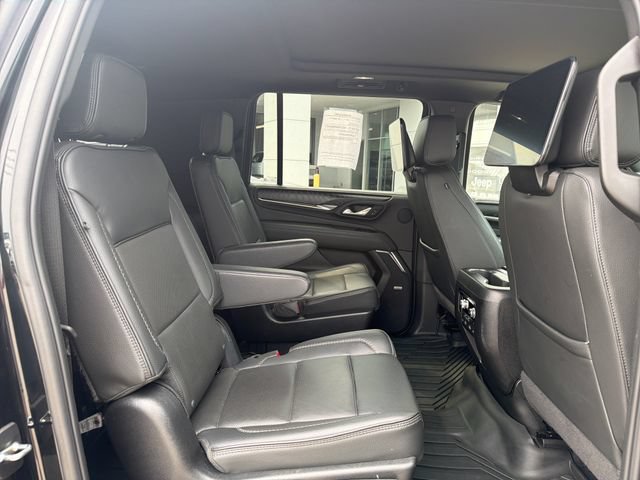 Used 2024 GMC Yukon XL Denali w/ Denali Reserve Package AWD/4WD image 31