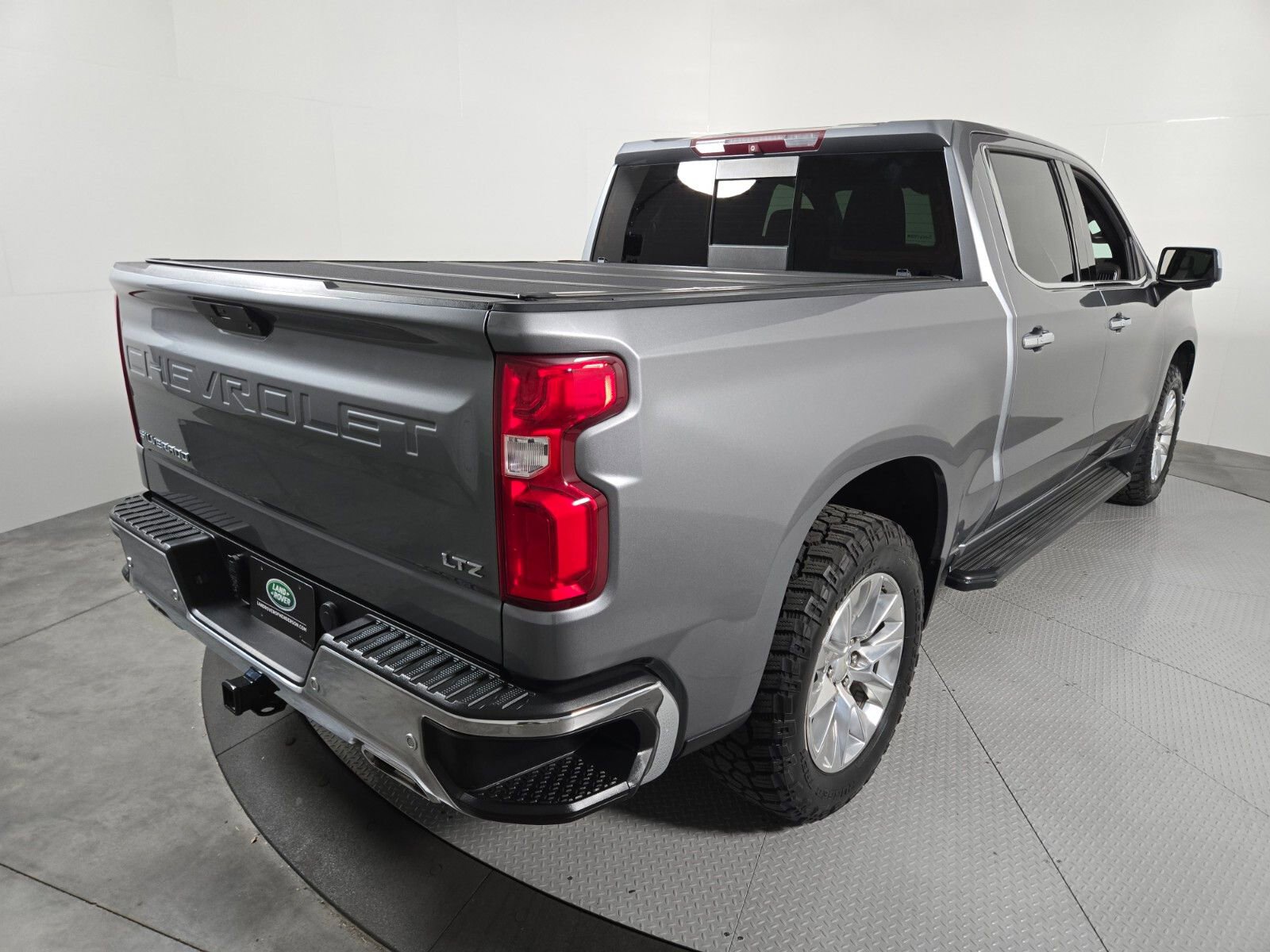 Used 2019 Chevrolet Silverado 1500 LTZ w/ LTZ Premium Package AWD/4WD video 2