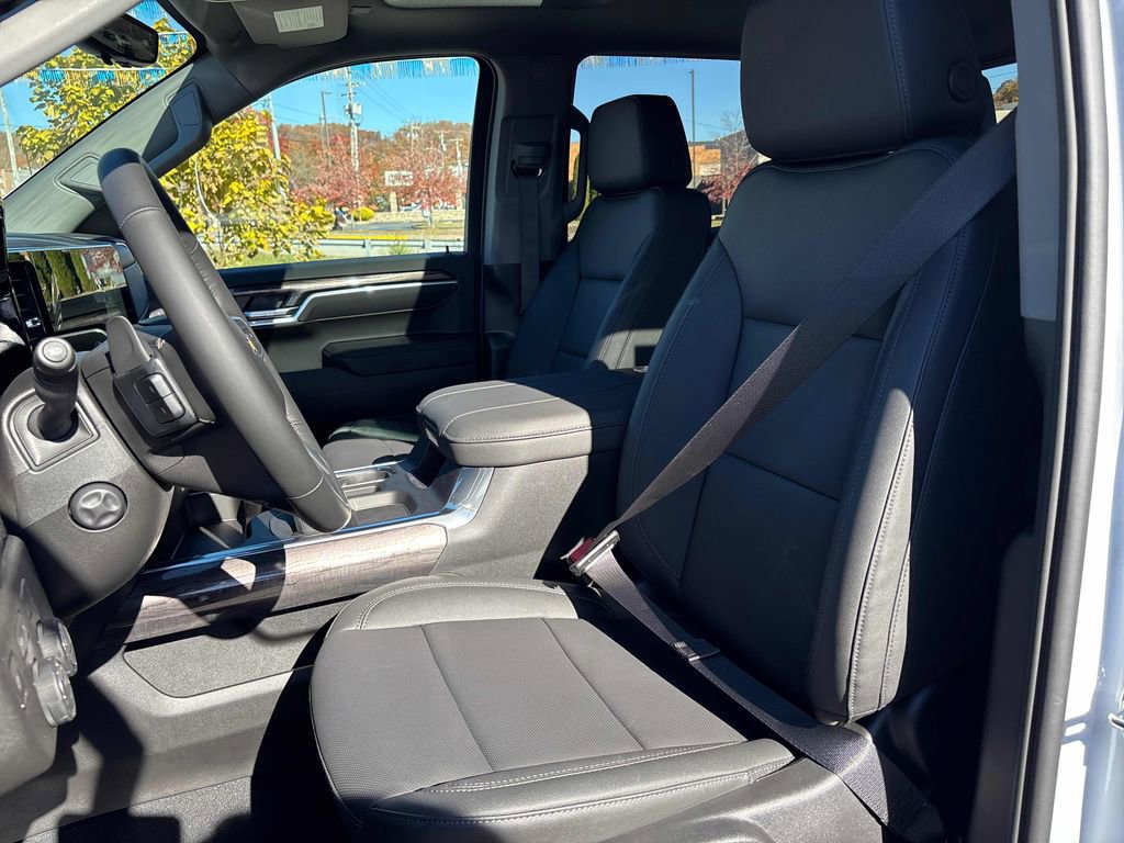 New 2026 Chevrolet Silverado 1500 LTZ w/ LTZ Premium Package image 19