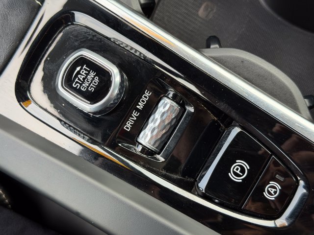 Used 2019 Volvo S60 T6 R-Design AWD/4WD image 38