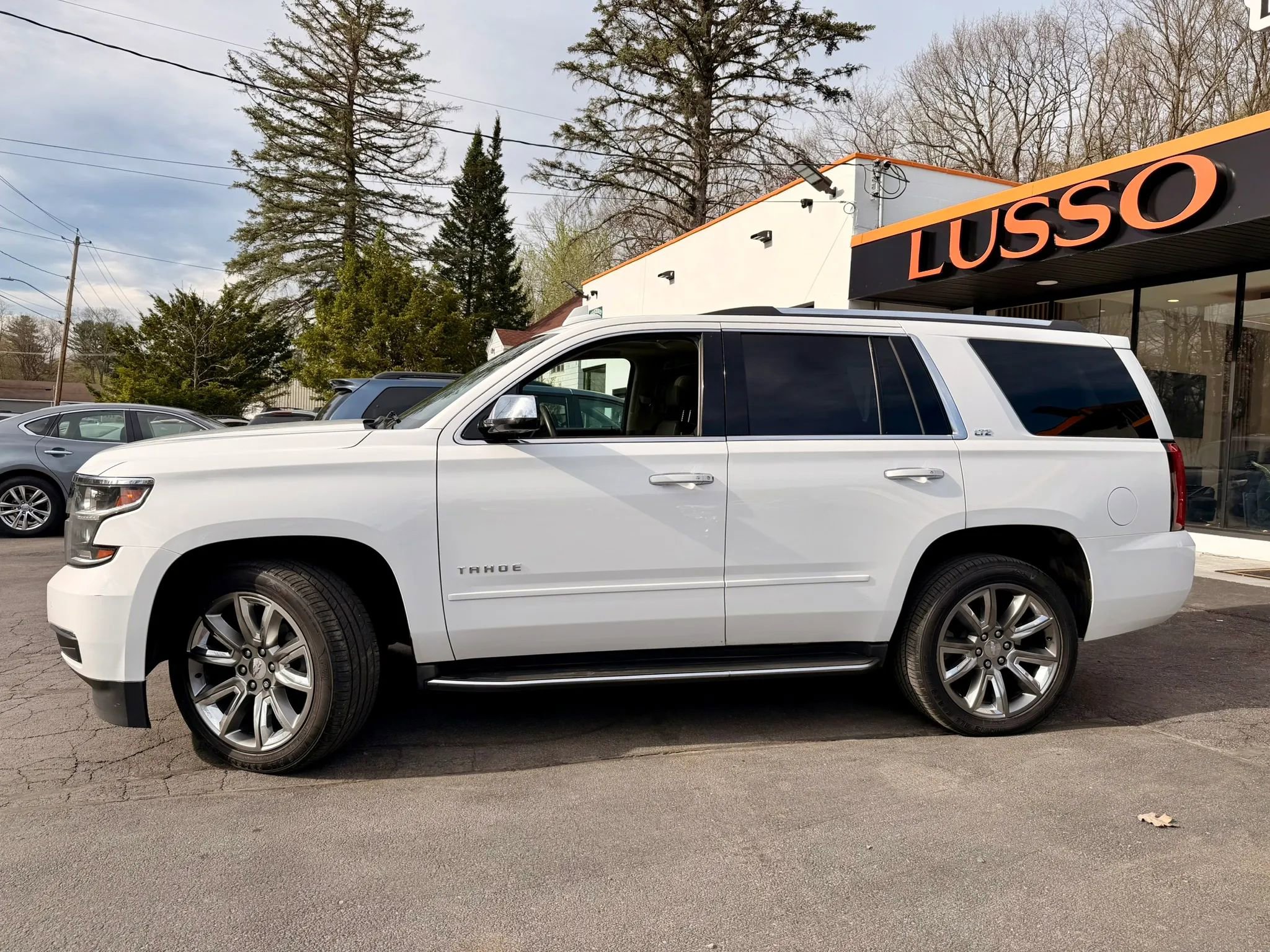 Used 2016 Chevrolet Tahoe LTZ image 3