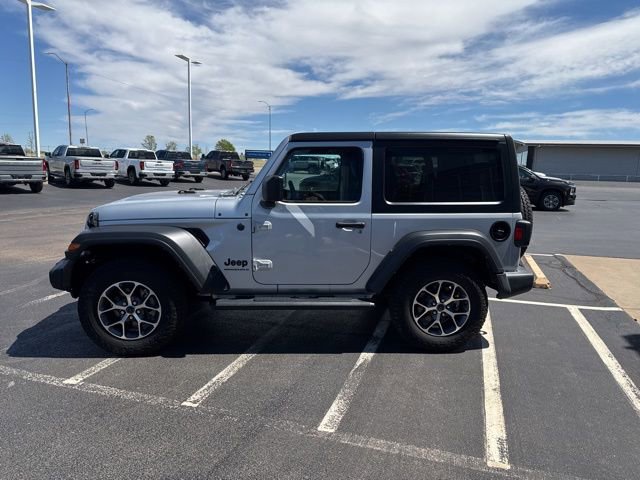 Used 2024 Jeep Wrangler Sport AWD/4WD image 5