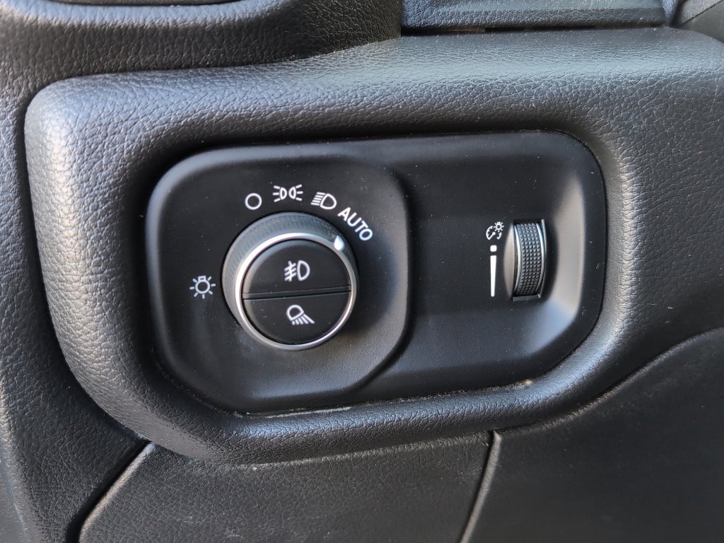 Used 2023 RAM 3500 Tradesman w/ Chrome Appearance Group image 14