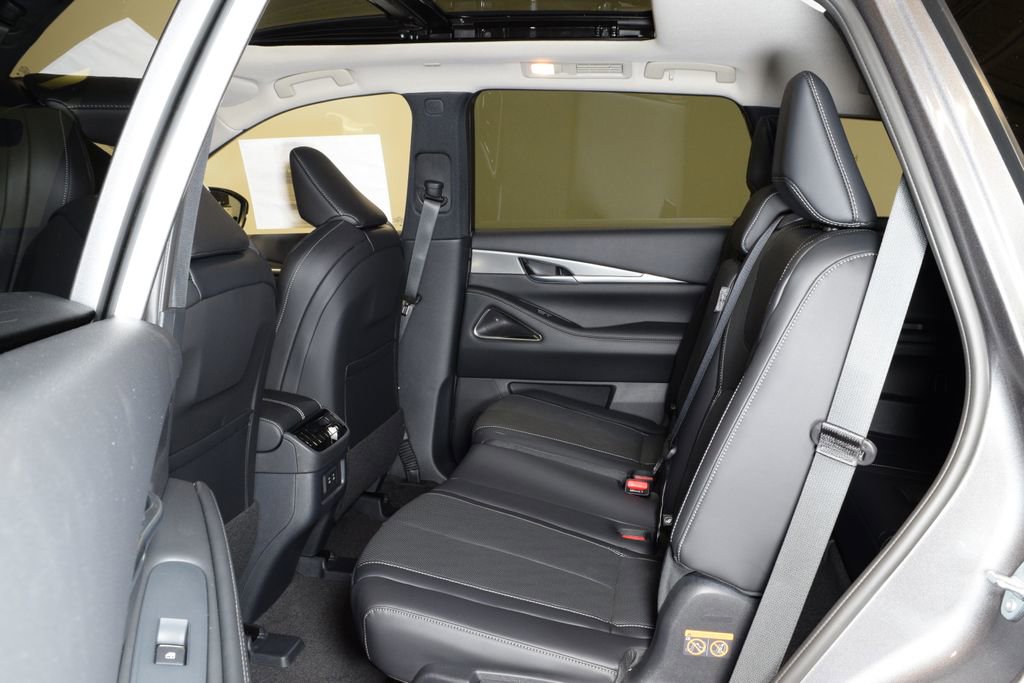 New 2027 INFINITI QX60 Luxe w/ Cargo Package AWD/4WD image 30