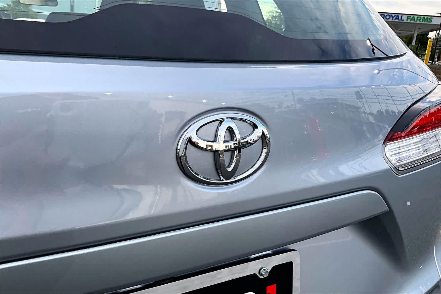 Used 2025 Toyota Corolla Cross L FWD image 31
