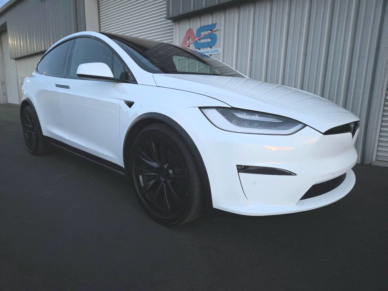 Used 2022 Tesla Model X Plaid image 14