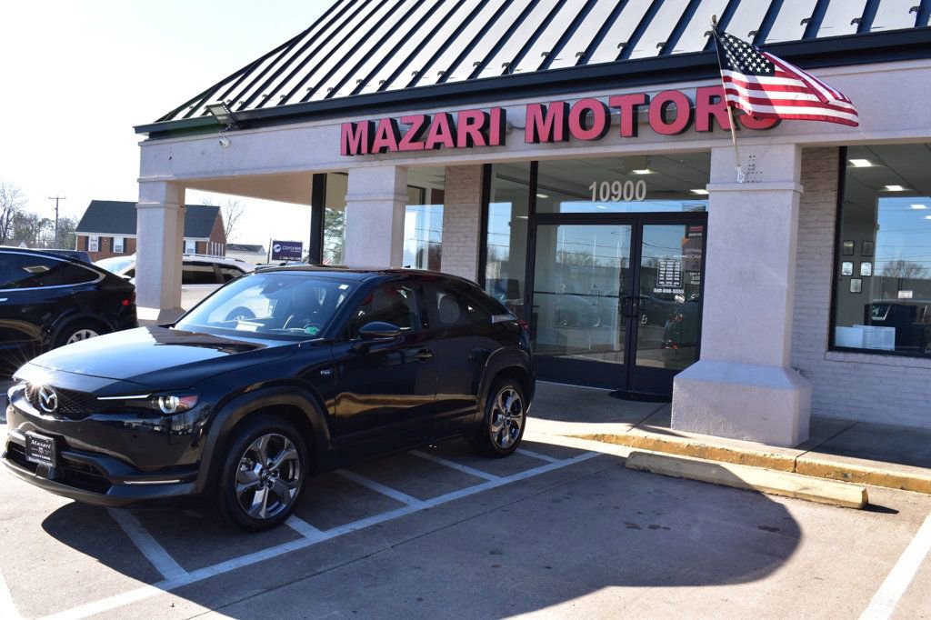 Used 2023 MAZDA MX-30 Electric w/ Premium Plus Pkg image 8