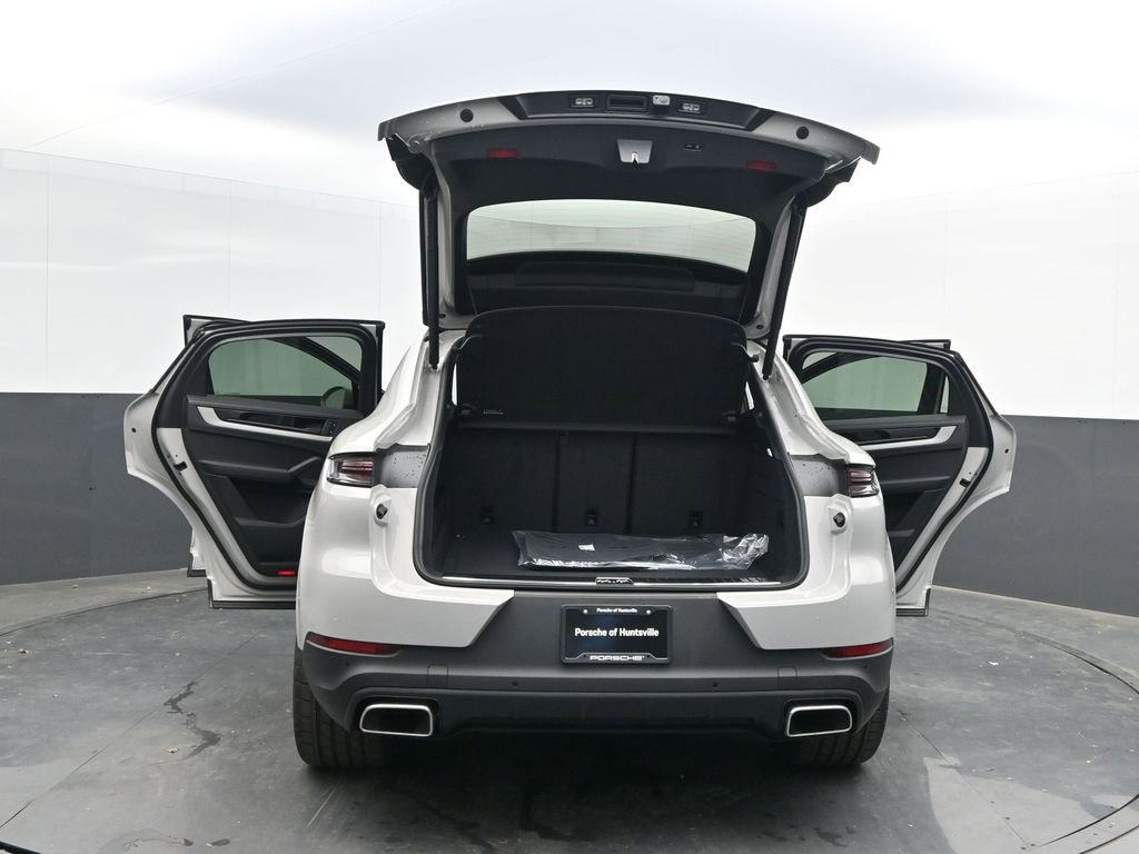New 2025 Porsche Cayenne Coupe image 49