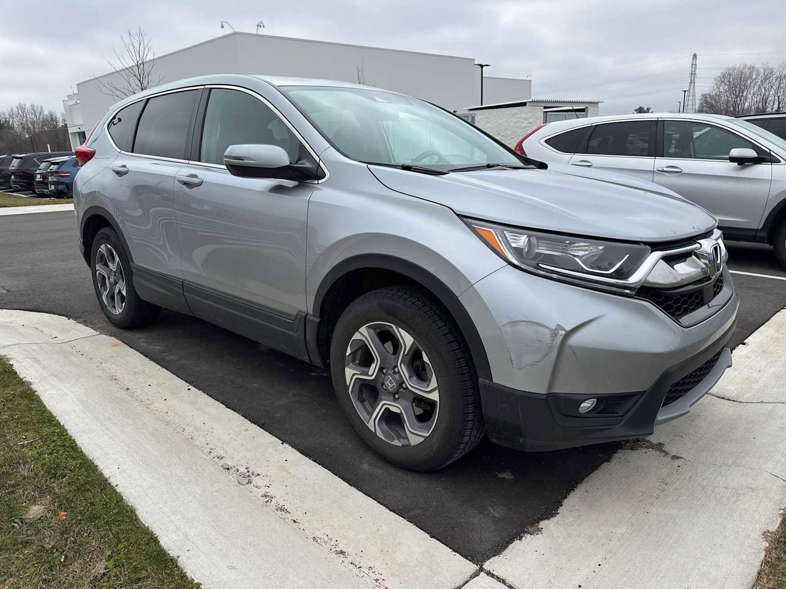 Used 2018 Honda CR-V EX image 3