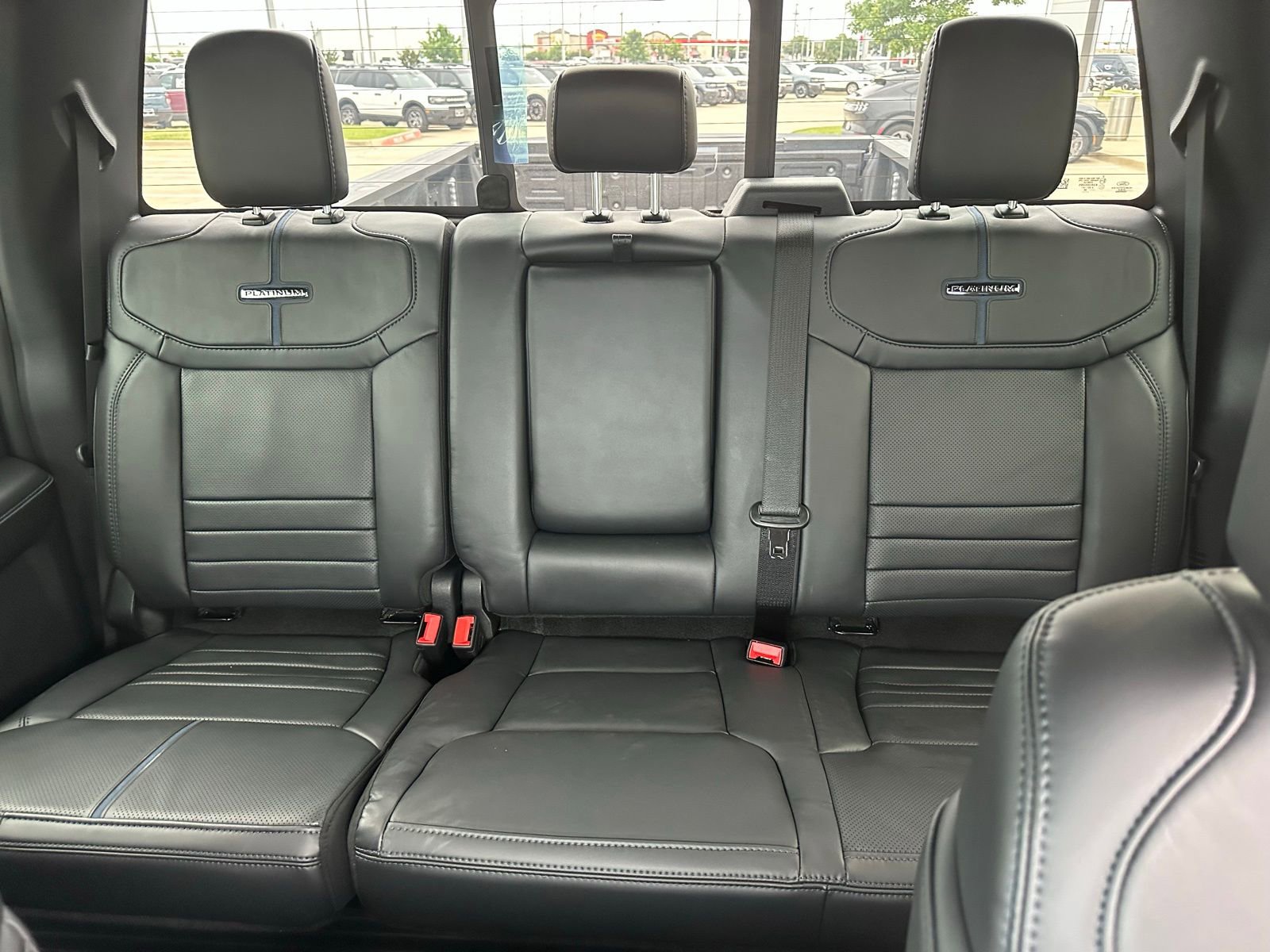 New 2025 Ford F350 Platinum w/ FX4 Off-Road Package AWD/4WD image 36