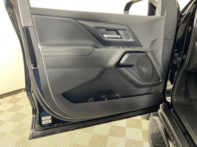 New 2026 Chevrolet Silverado EV LT image 10