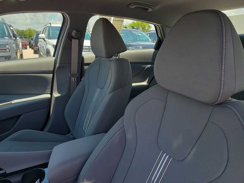 New 2025 Hyundai Elantra Blue image 10
