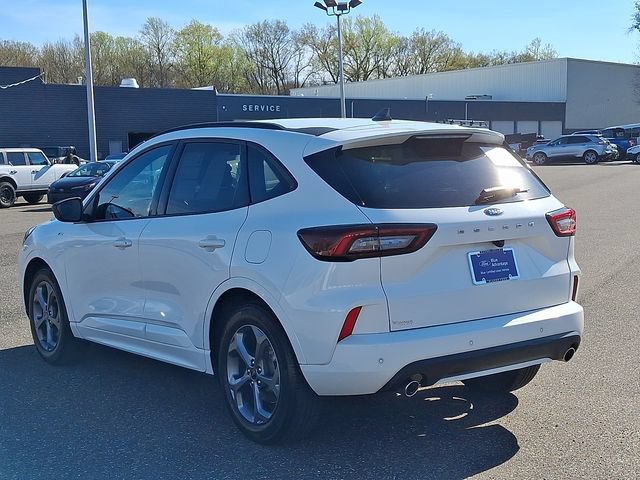 Certified 2023 Ford Escape ST-Line w/ Tech Pack #1 FWD image 4