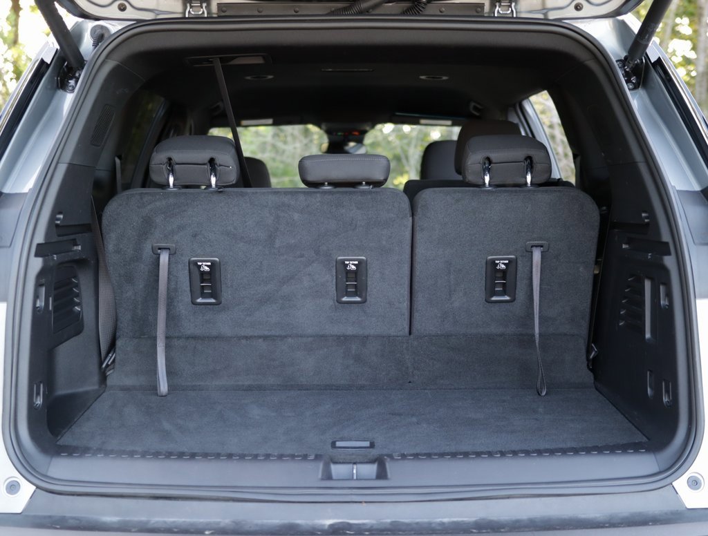 Used 2025 GMC Acadia Elevation image 31