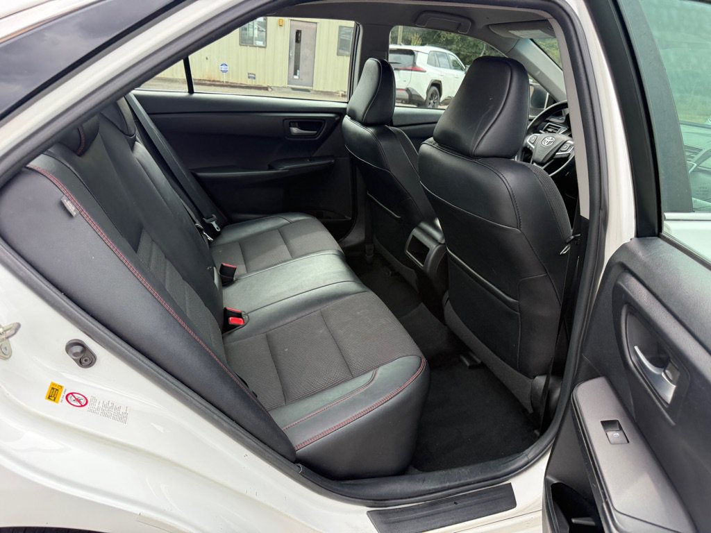 Used 2017 Toyota Camry SE FWD image 15