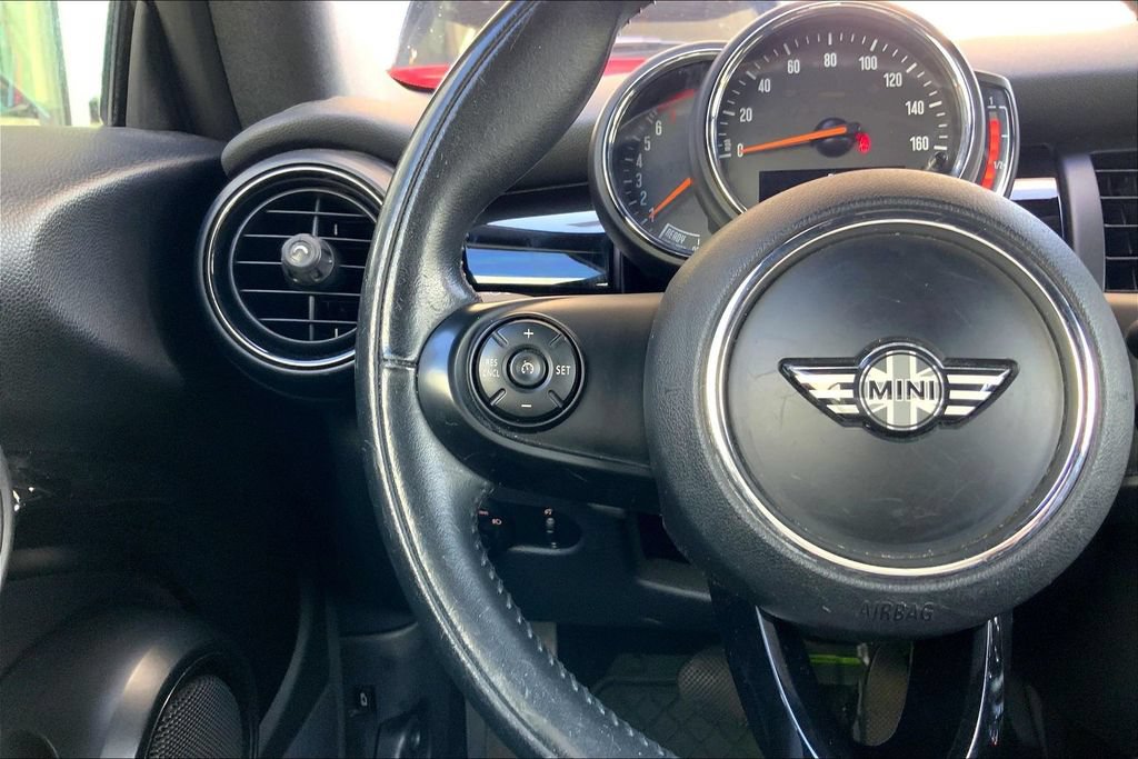 Used 2019 MINI Cooper Convertible FWD image 17