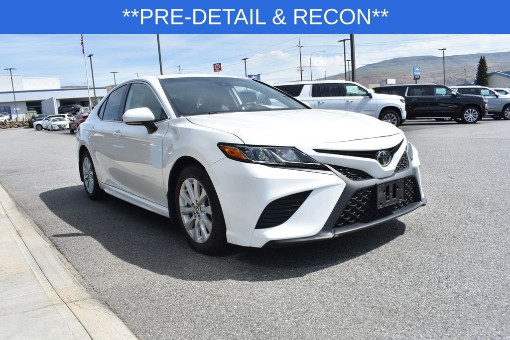 Used 2020 Toyota Camry SE FWD image 7