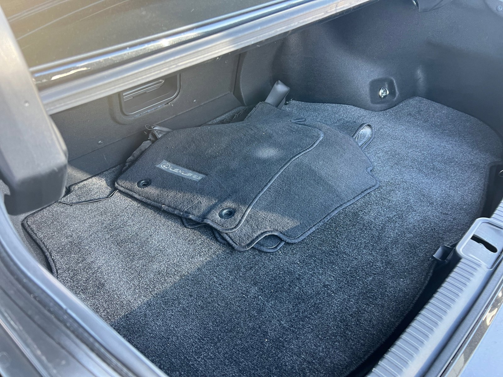 Used 2021 Lexus ES 300h w/ Premium Package image 12