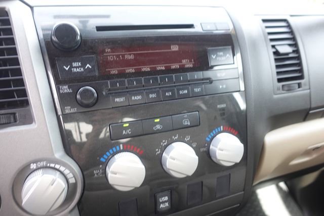 Used 2010 Toyota Tundra 4x4 Double Cab image 18