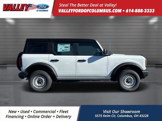 New 2025 Ford Bronco Base image 4