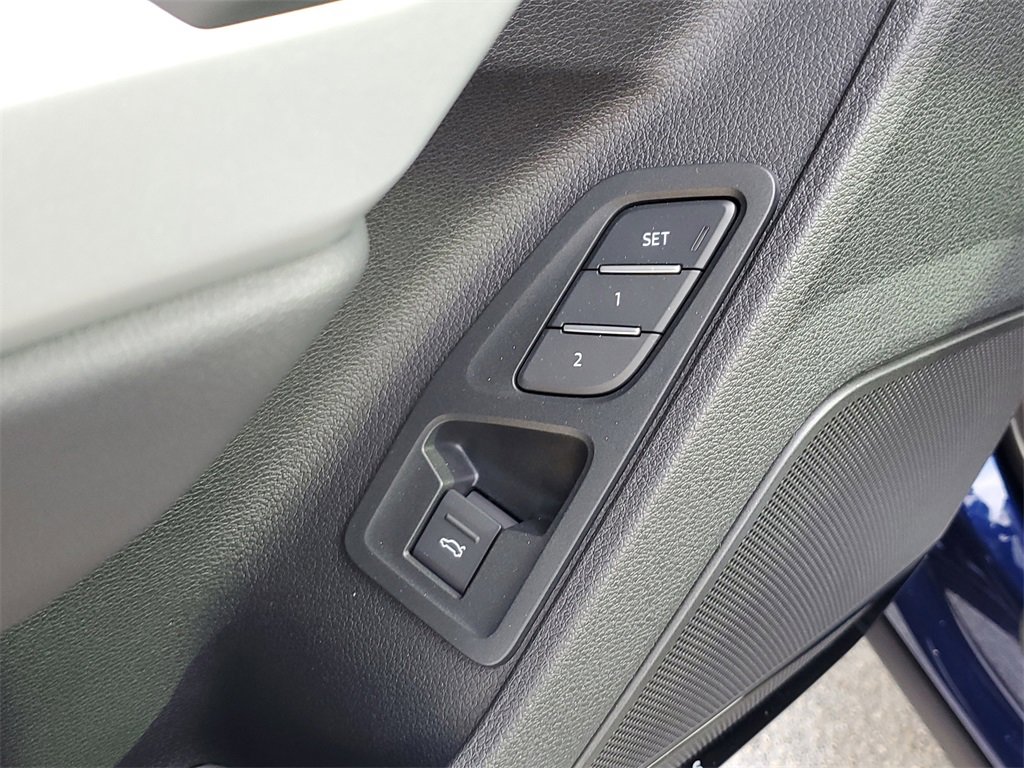 New 2025 Audi Q3 2.0T Premium image 21