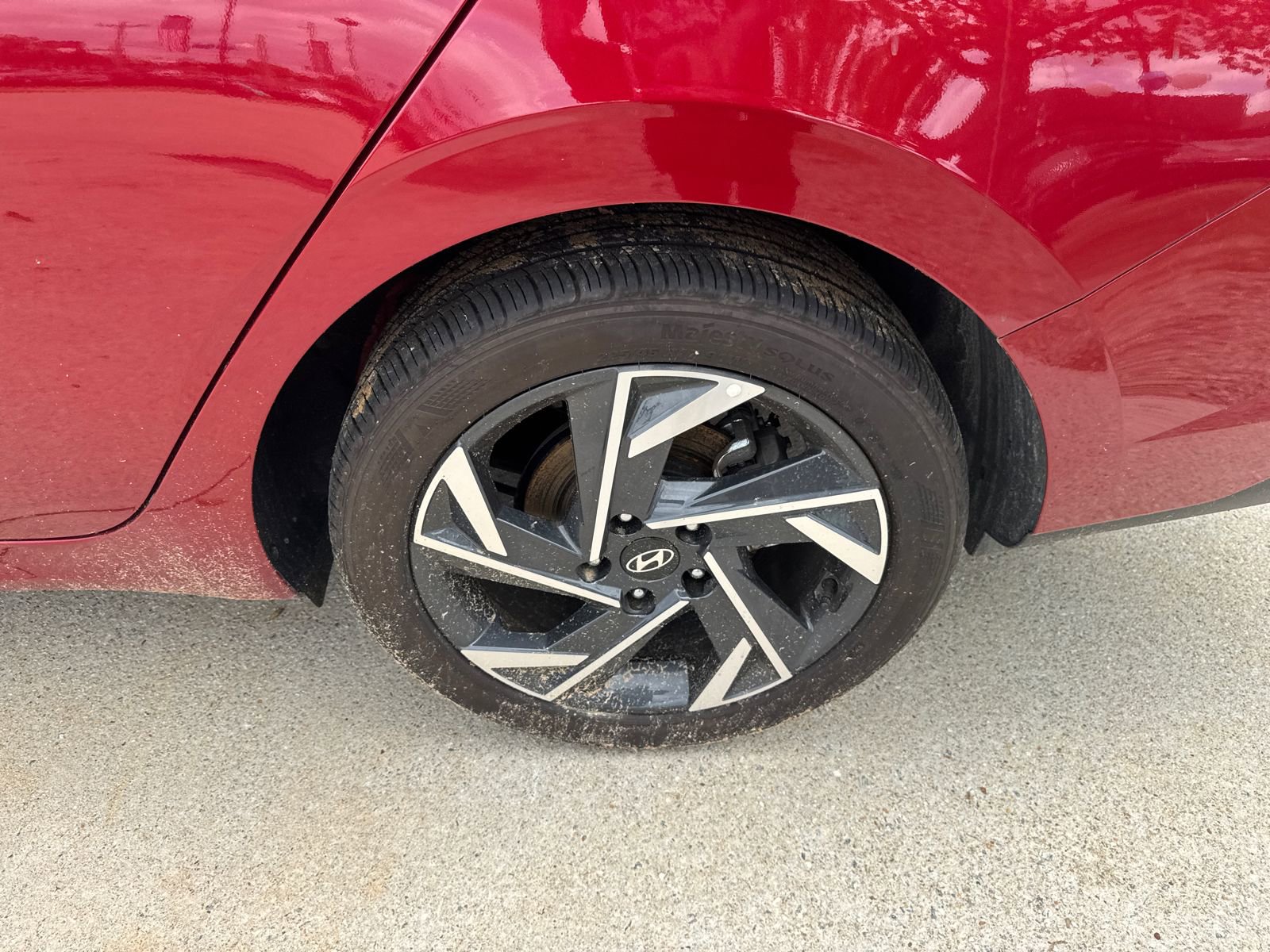 Certified 2025 Hyundai Elantra Sport FWD image 19