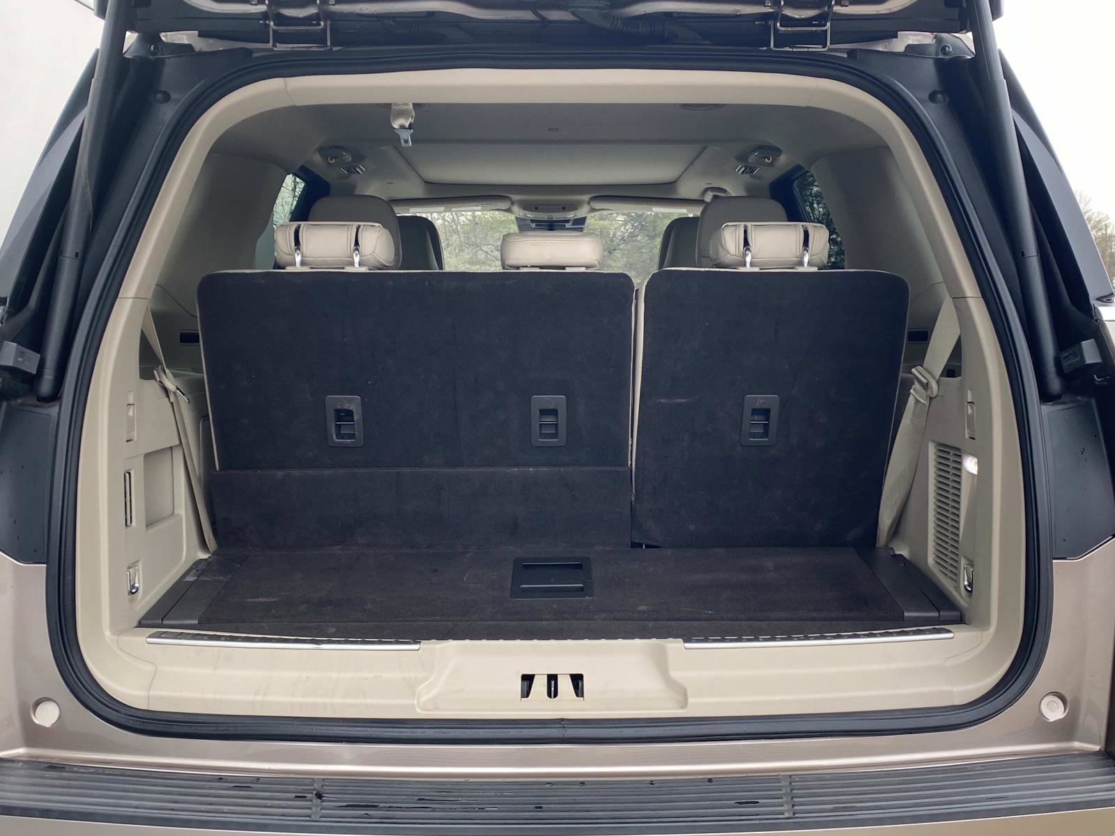 Used 2019 Lincoln Navigator Reserve w/ Cargo Package image 6