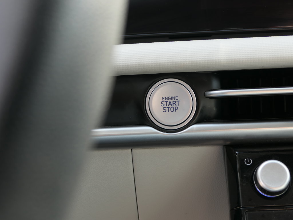 Used 2025 Hyundai Tucson SEL FWD image 14