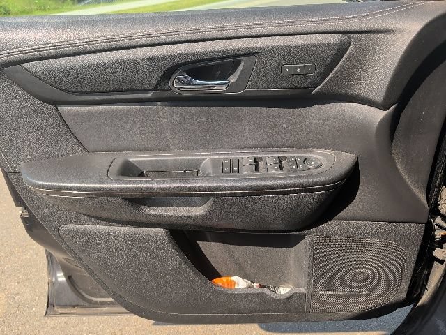 Used 2016 GMC Acadia SLT w/ Technology Package FWD image 23