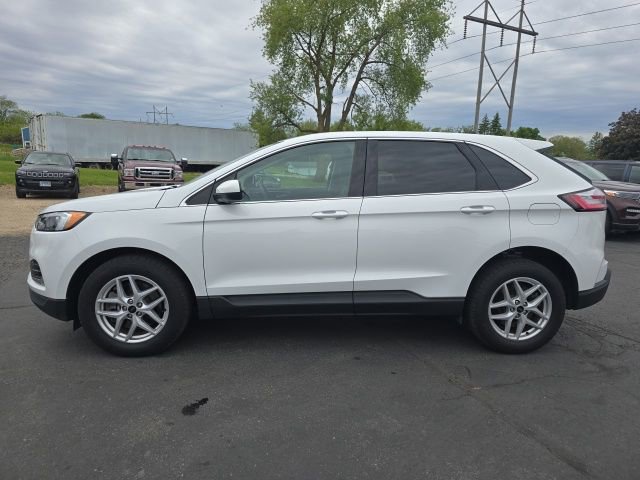 Used 2024 Ford Edge SEL w/ Convenience Package AWD/4WD image 4