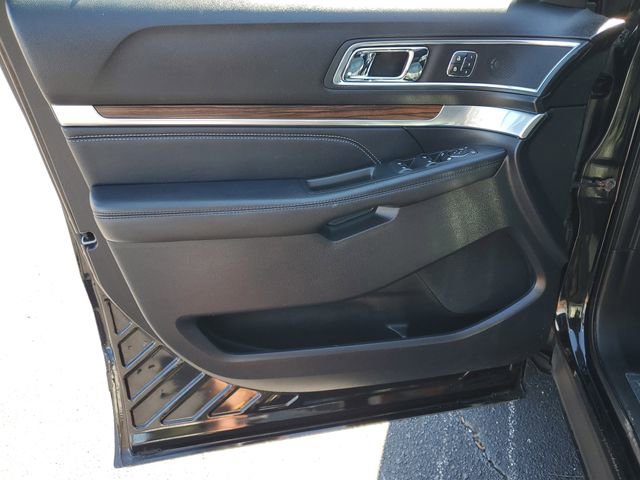 Used 2019 Ford Explorer Limited image 23