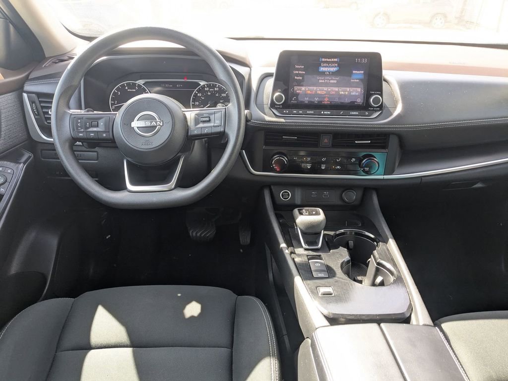 Used 2023 Nissan Rogue S image 26
